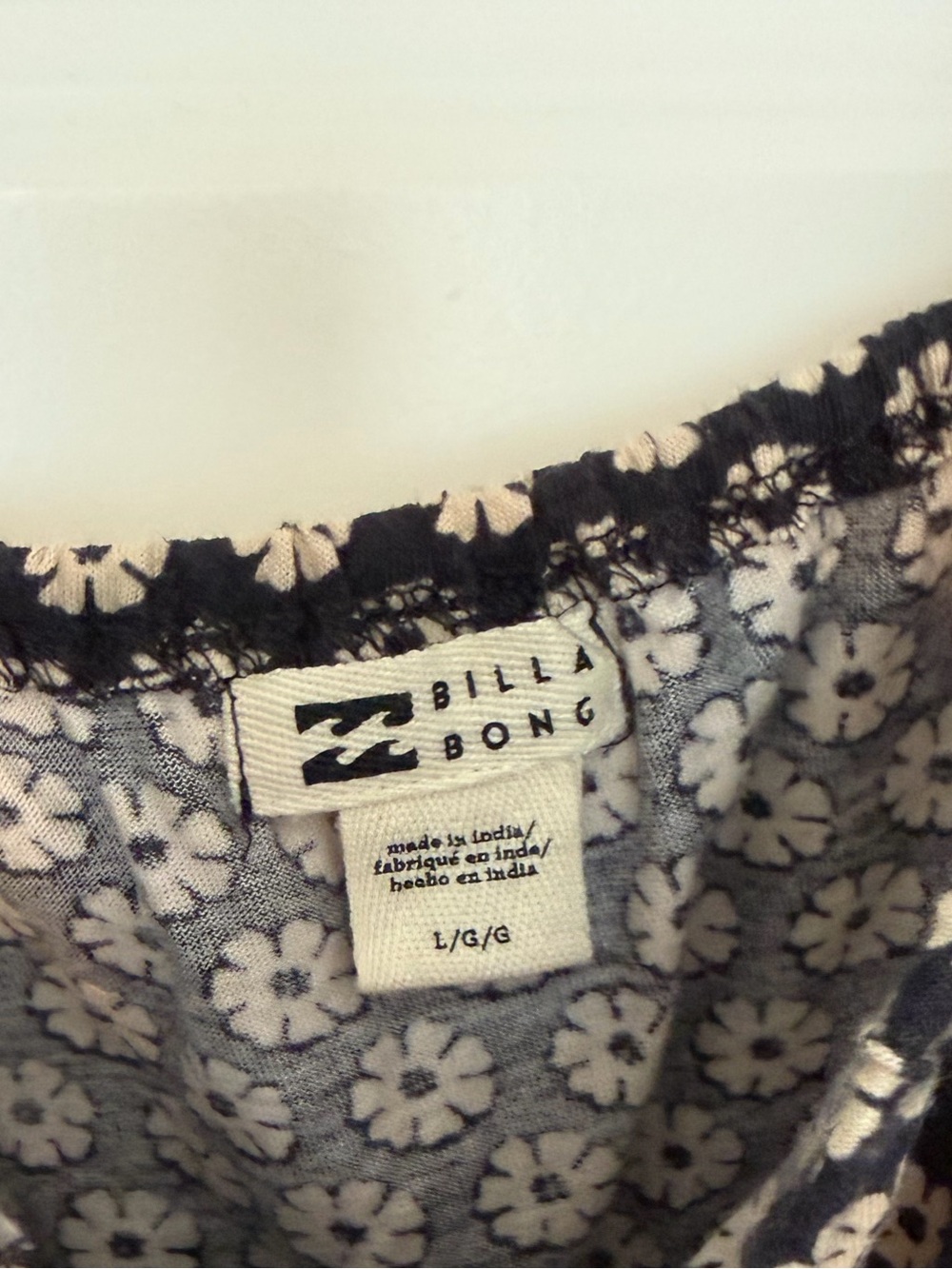 Billabong Black Crean Flower Puff-Sleeve Scoop-neck Crop Top Size L - Picture 8 of 8